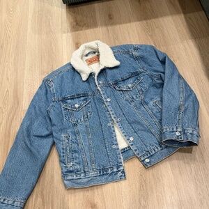Levis Sherpa Denim Jacket